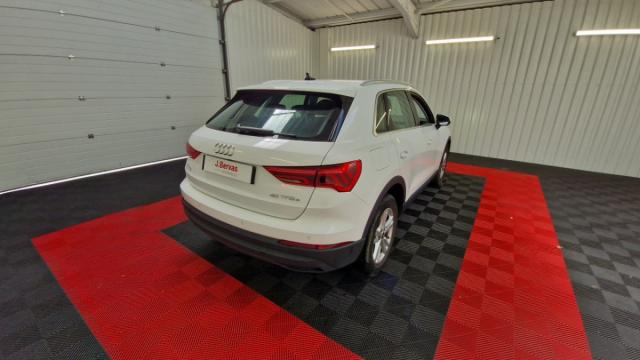 Audi Q3 image 3