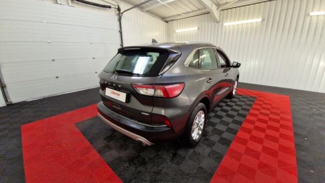 Ford Kuga image 9