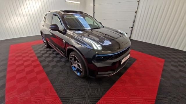 Lynk & Co 01 image 1