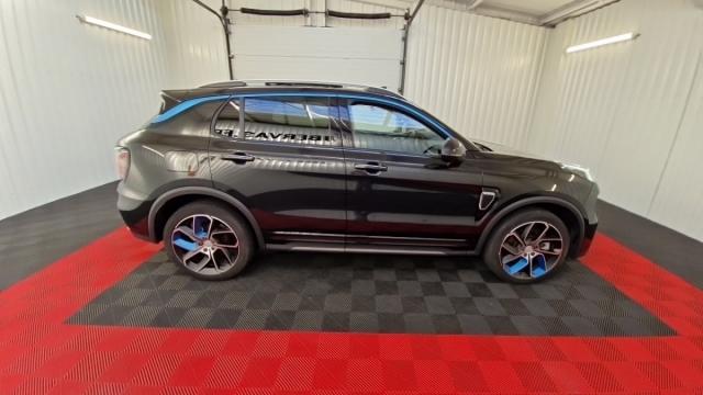 Lynk & Co 01 image 2