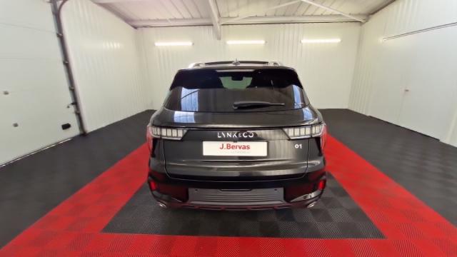 Lynk & Co 01 image 8