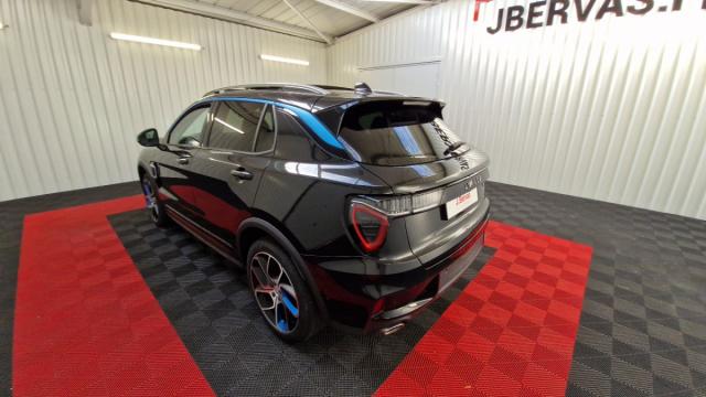 Lynk & Co 01 image 3