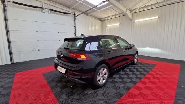 Volkswagen Golf image 8