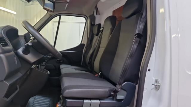 Renault Master image 6