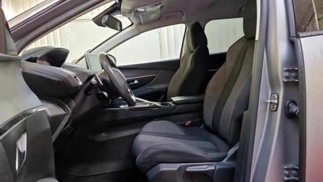 Peugeot 5008 image 2