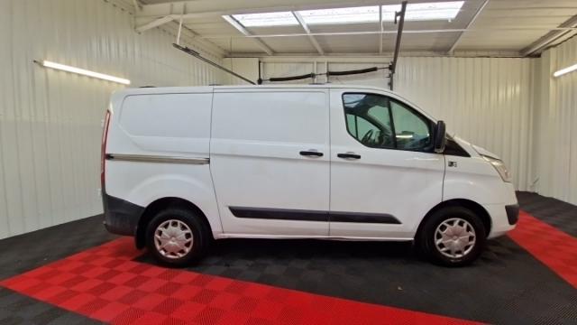 Ford Transit Custom image 8