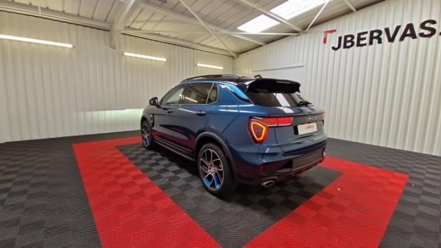 Lynk & Co 01 image 2