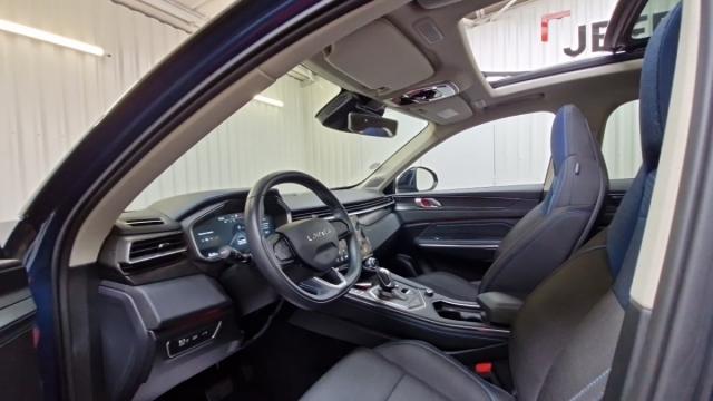 Lynk & Co 01 image 6