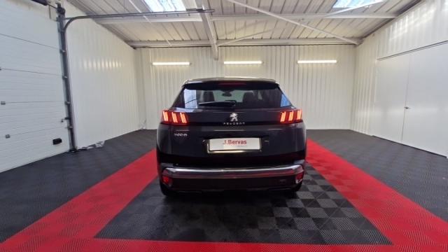 Peugeot 3008 image 2