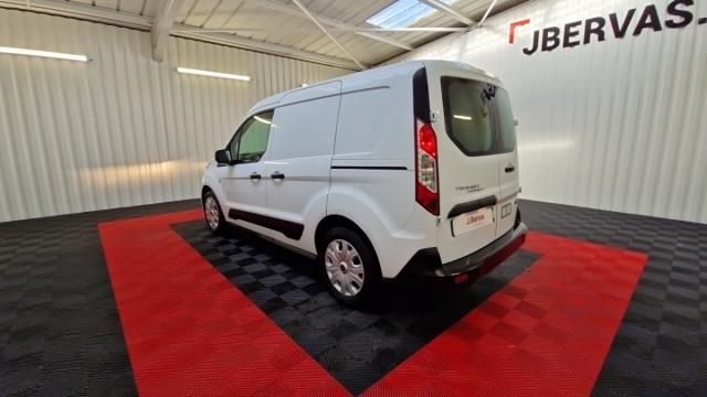Ford Transit Connect image 9