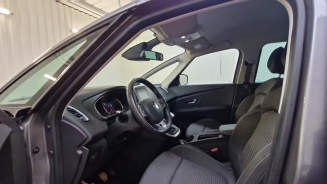 Renault Grand Scénic image 7