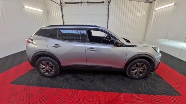 Peugeot 2008 image 2