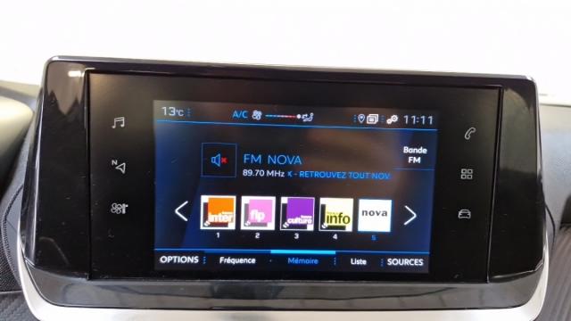 Peugeot 2008 image 9