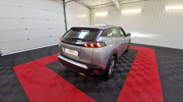 Peugeot 2008 image 1