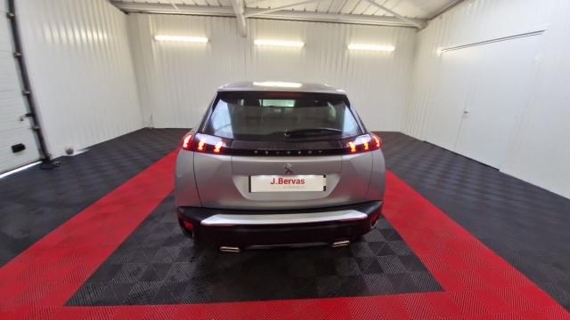 Peugeot 2008 image 2