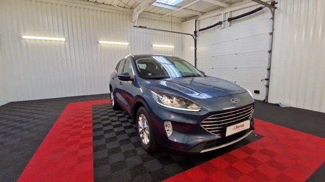 Ford Kuga image 1