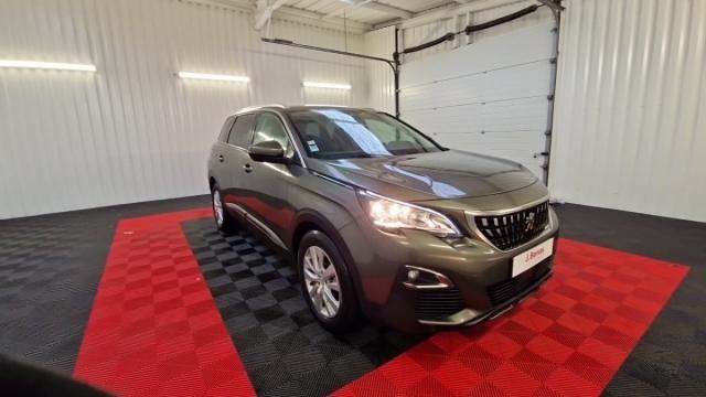 Peugeot 5008 image 9