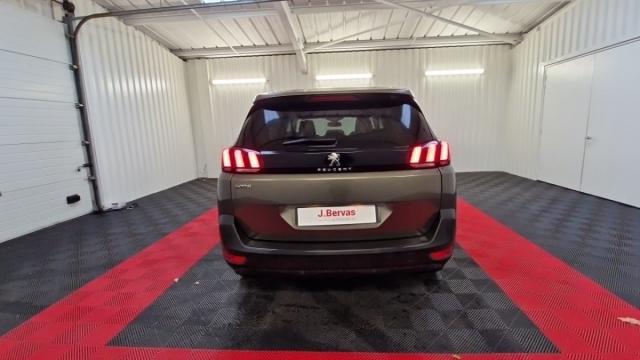 Peugeot 5008 image 4