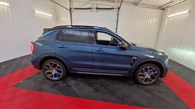 Lynk & Co 01 image 8