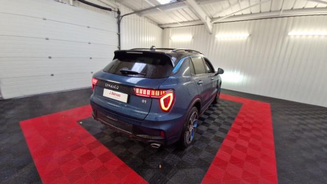 Lynk & Co 01 image 6