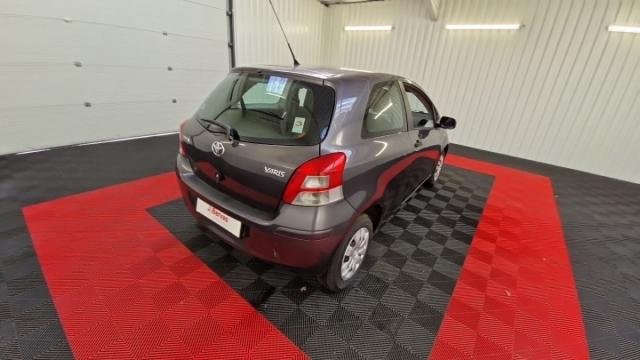 Toyota Yaris image 8