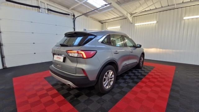 Ford Kuga image 6