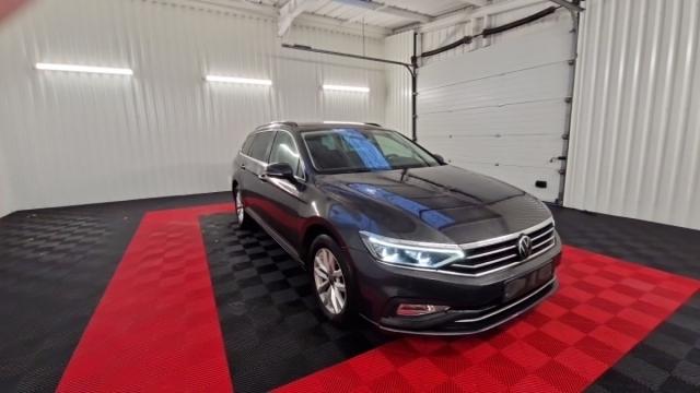 Volkswagen Passat Sw image 5