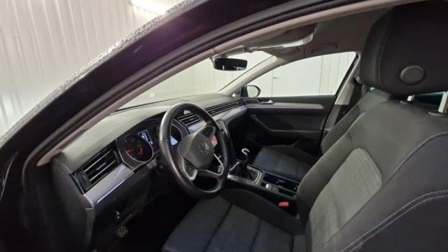 Volkswagen Passat Sw image 3