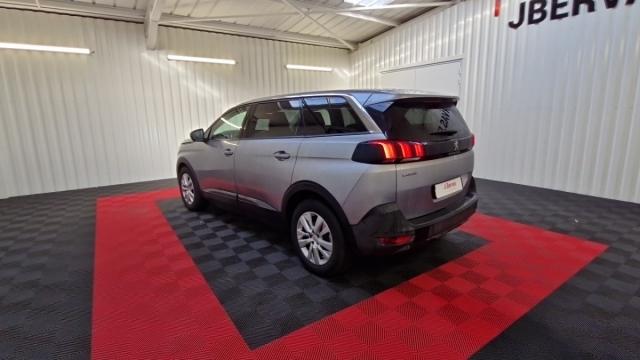 Peugeot 5008 image 1