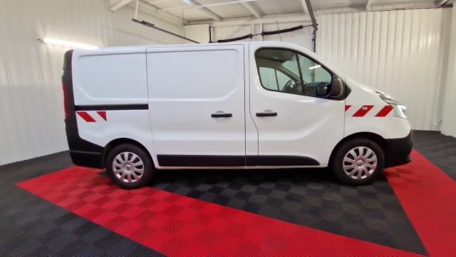 Renault Trafic image 9