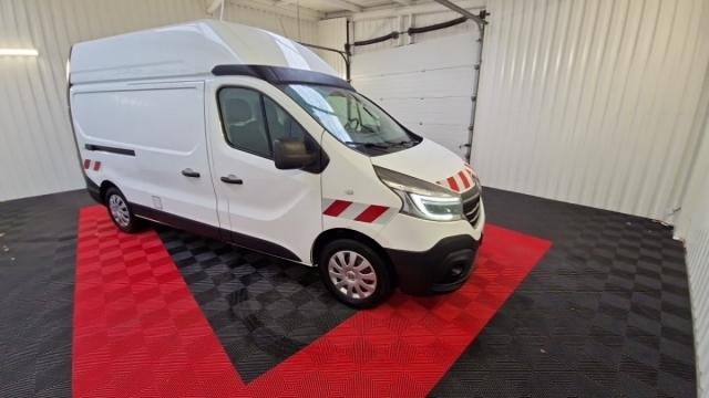 Renault Trafic image 1