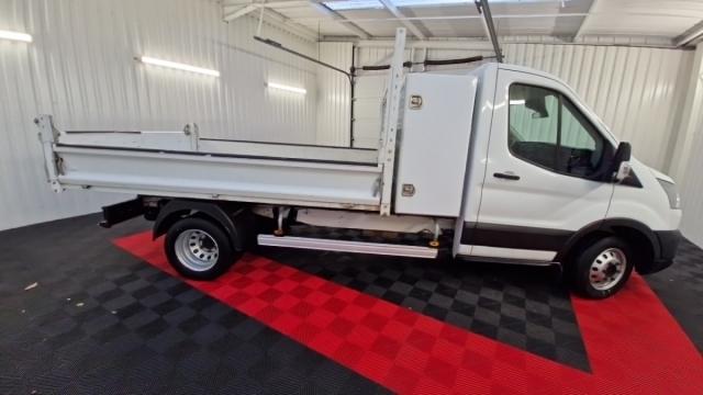 Ford Transit image 7