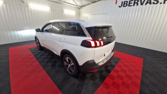 Peugeot 5008 image 2