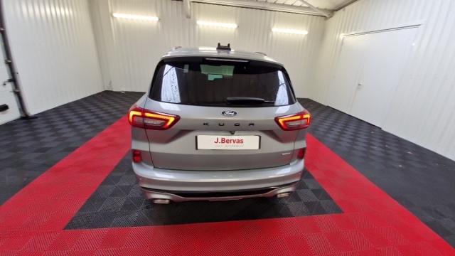 Ford Kuga image 5