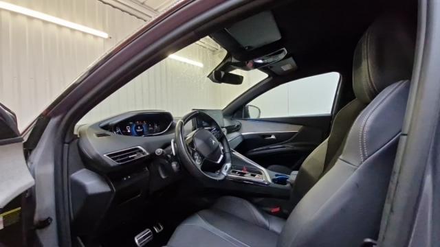 Peugeot 5008 image 4