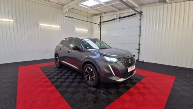 Peugeot 2008 image 8