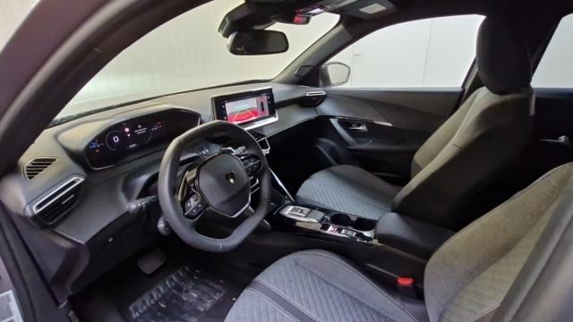 Peugeot 2008 image 7