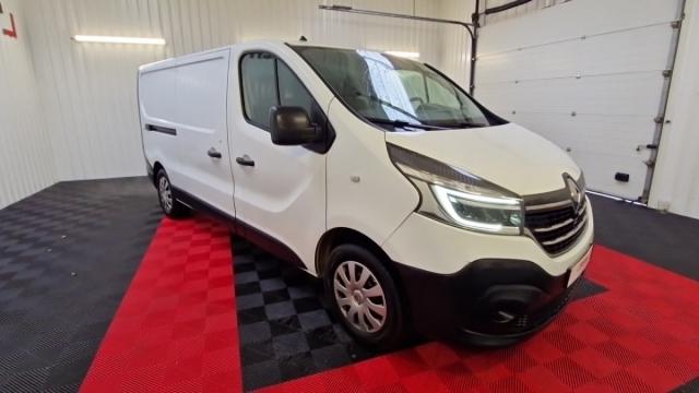 Renault Trafic image 2