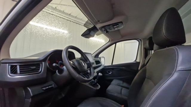 Renault Trafic image 4