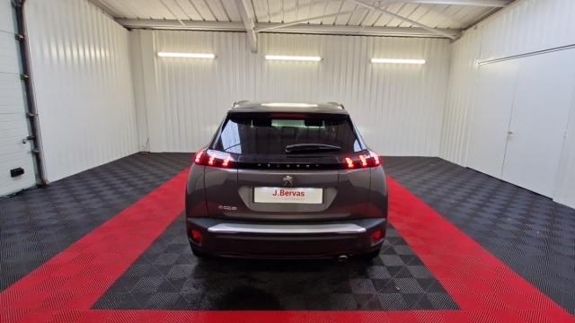 Peugeot 2008 image 3