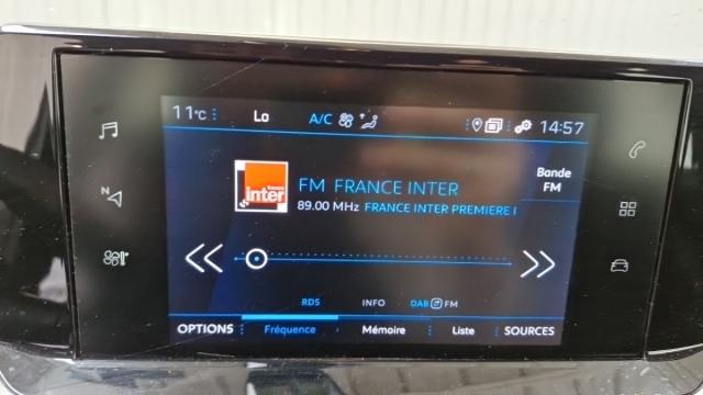 Peugeot 2008 image 7