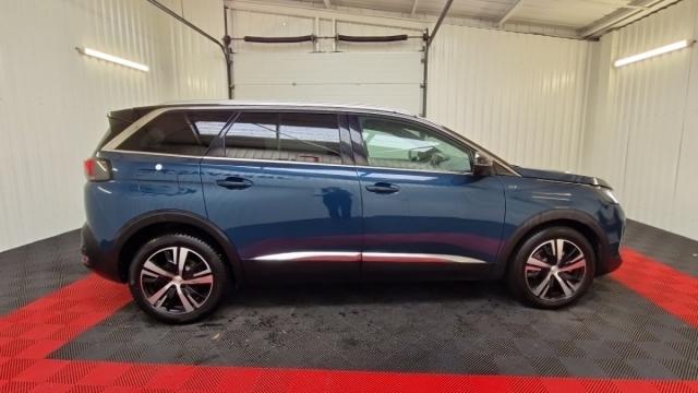 Peugeot 5008 image 2
