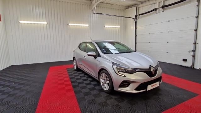 Renault Clio image 8