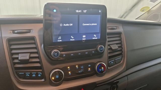 Ford Transit Custom image 3