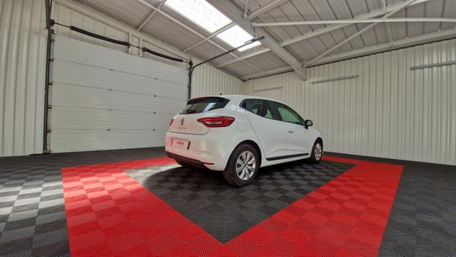 Renault Clio image 2
