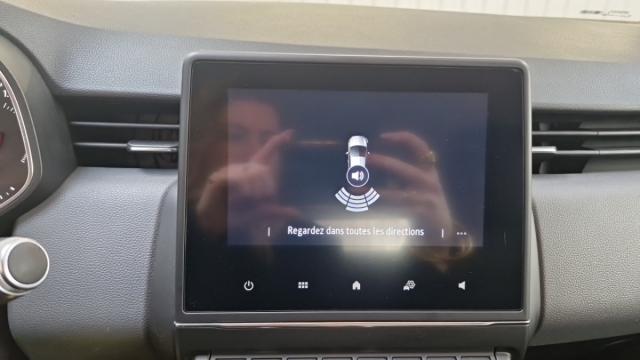 Renault Clio image 2