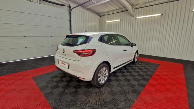 Renault Clio image 9