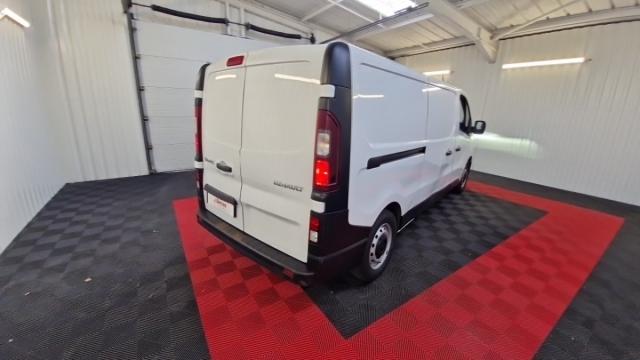 Renault Trafic image 8