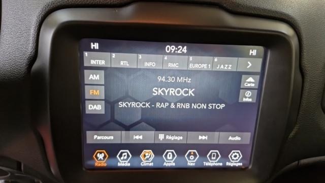 Jeep Renegade image 2