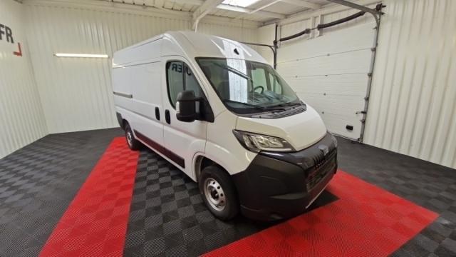Peugeot Boxer image 3